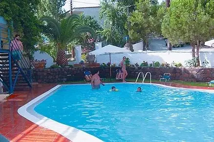 Isidoros Hotel 