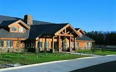 Headwaters Lodge & Cabins at Flagg Ranch 