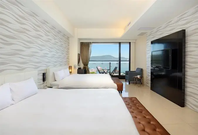 Hu Yue Lakeview Hotel