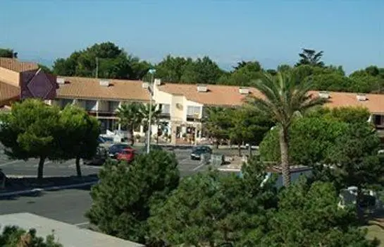 Hotel du Port Saint-Cyprien