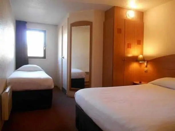 Mondhotel Chelles 