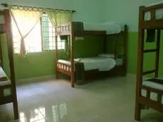 Big John's Chil-axn Hostel 