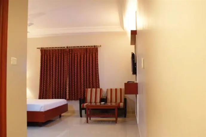 Hotel Green Palace Puducherry 