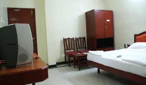 Hotel Sri Sabthagiri 