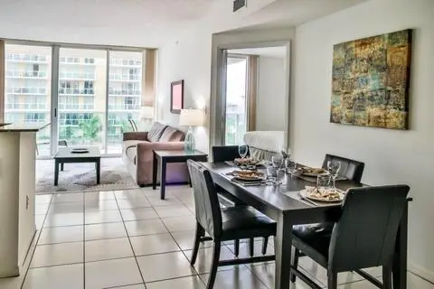 Miami Beach Intracoastal Apartments by Globe Quarters 