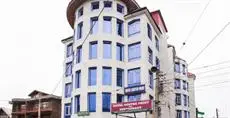 Hotel Centre Point Srinagar 