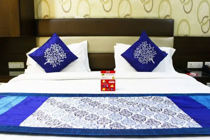 OYO 1721 Hotel Crown Royale