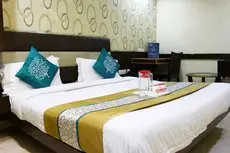 OYO 1721 Hotel Crown Royale 