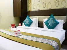 OYO 1721 Hotel Crown Royale 