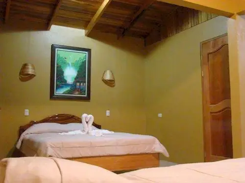 Monteverde Rustic Lodge 