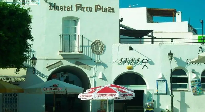 Hostal Arco Plaza