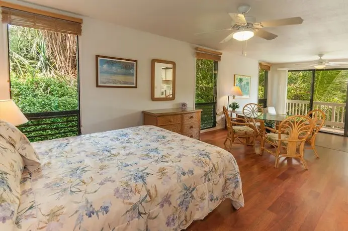 Princeville Oceanfront Villas 