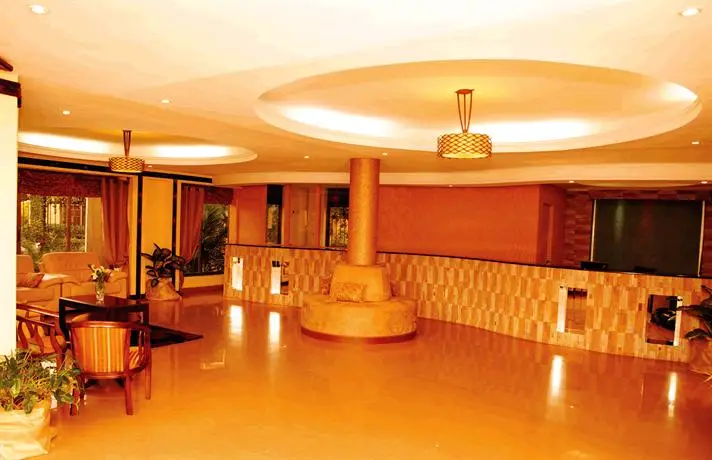 Royal Suites 