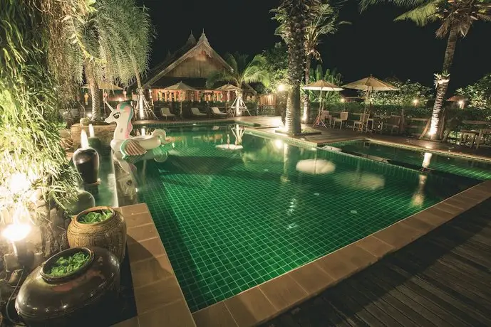 Baan Baitan Resort 