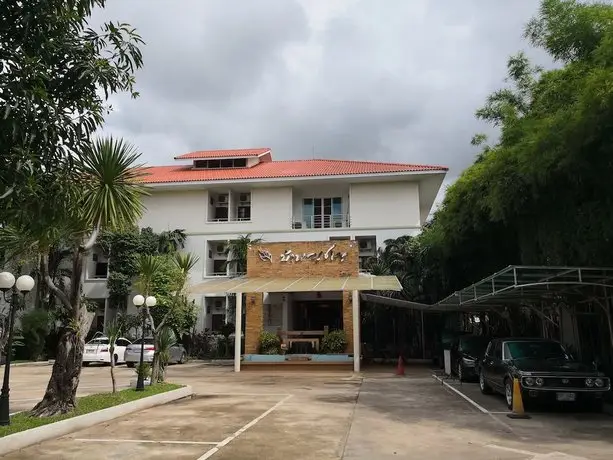 Baan Worachan Hotel