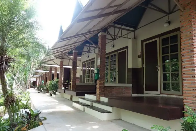 Wanathara Resort 