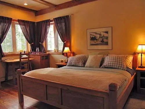 Solace on the Mountain Bed & Breakfast