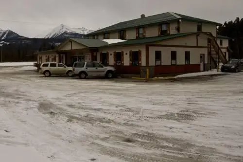 Valemount Hotel 