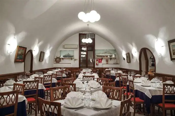 Al Pescatore Hotel & Restaurant