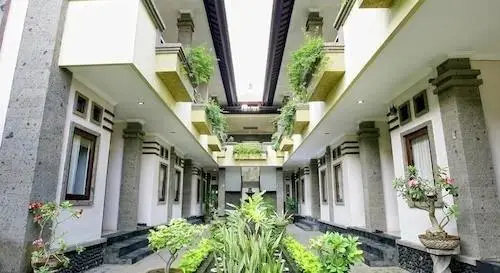 Tanjung Sari Inn 