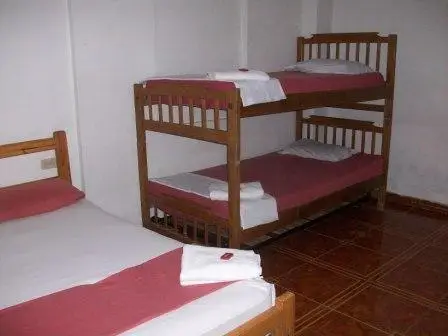 Kayros Hostel 