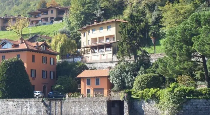 Lake Como Hostel