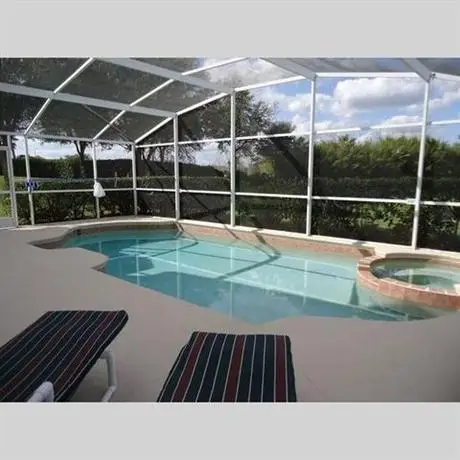 Florida Pool Homes and Condos 