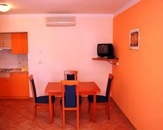 Apartments Anci 