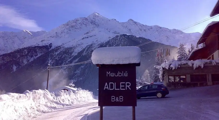 Hotel Meuble Adler - Rooms & Mountain Apartments 