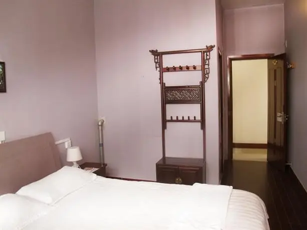 Luoyang Longmen Youth Hostel 