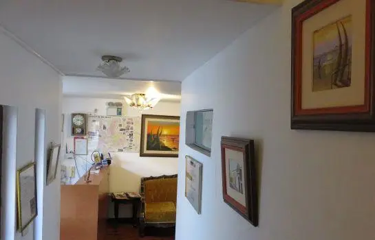 Hostal Las Palmeras Inn 