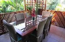 Physis Caribbean Bed & Breakfast 