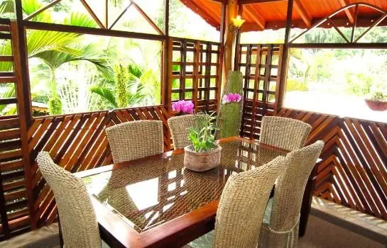 Physis Caribbean Bed & Breakfast 