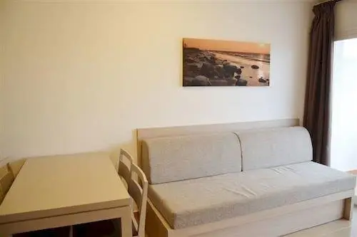 Apartamentos Malacosta 