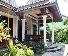 Griya Joglo Homestay