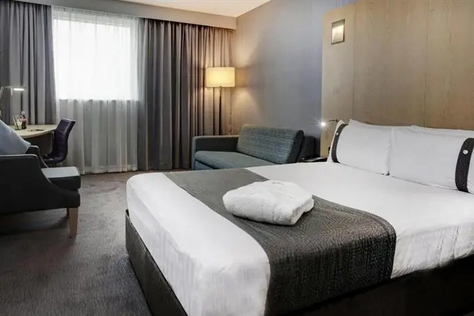 Holiday Inn London Luton Airport 