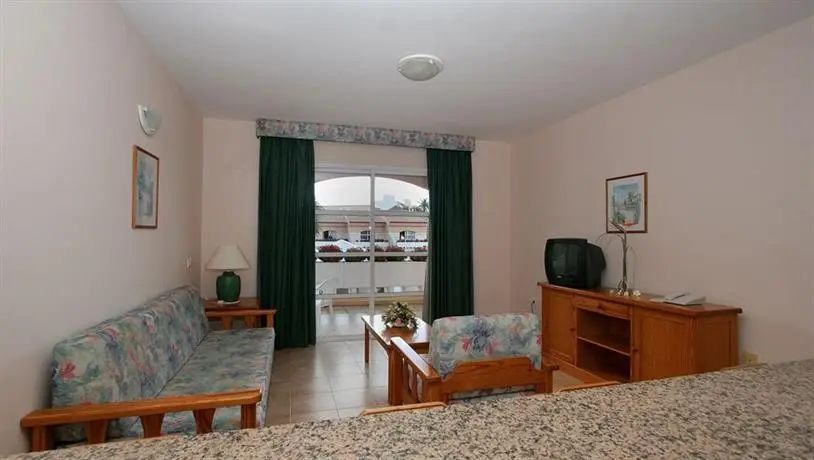 Apartamentos Jardin del Conde