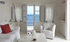 Oia Suites 