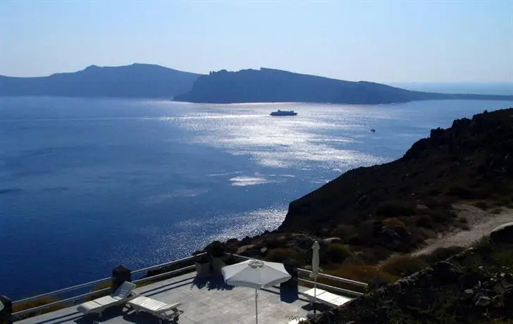 Oia Suites 