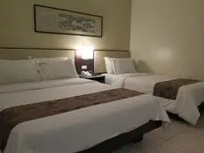 Circle Inn - Iloilo City Center 