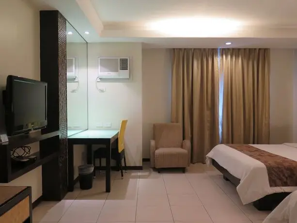 Circle Inn - Iloilo City Center 