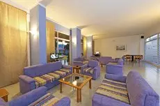 Trianta Hotel Apartments 