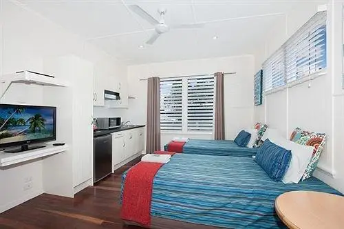 Gold Coast Airport Accommodation - La Costa Motel 