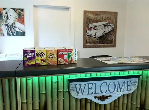 Gold Coast Airport Accommodation - La Costa Motel 