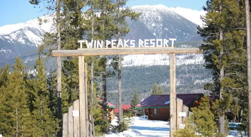 Twin Peaks Resort 