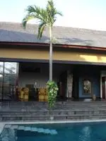 Lautan Kupu - Kupu Villas 