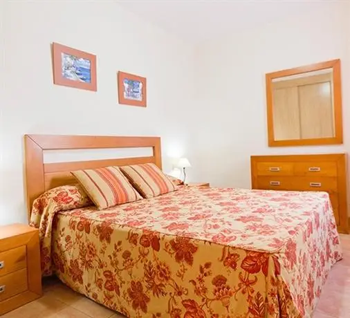 Apartamentos Oliastur 