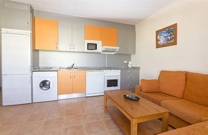 Apartamentos Oliastur 