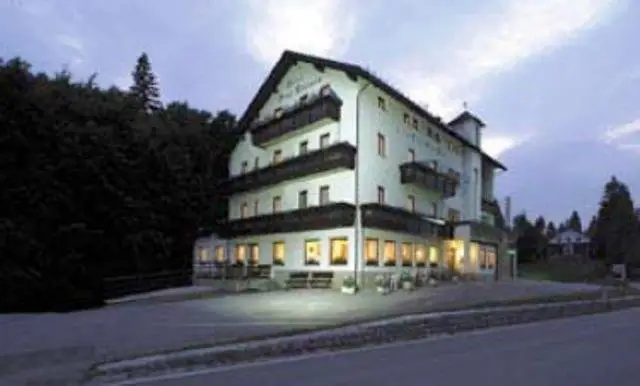 Hotel Monte Rust