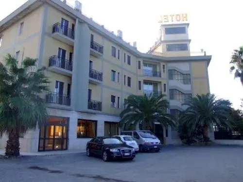 Hotel San Luca Rossano